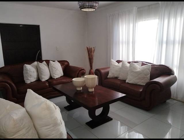 3 BEDROOM HOUSE FOR SALE IN SEBOKENG ZONE 10